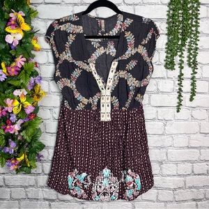 »Free People Printed Cap/short Sleeve top Size Large